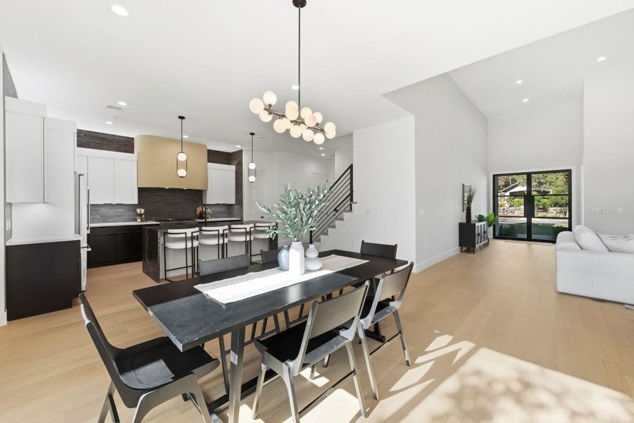 Dining area open to kitchen and backyard Dining area open to kitchen and backyard
