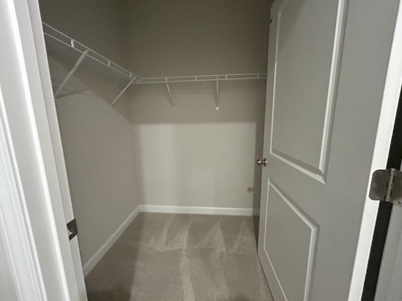 Spacious, unfurnished interior of a new home in , Ravenel (Image 11).