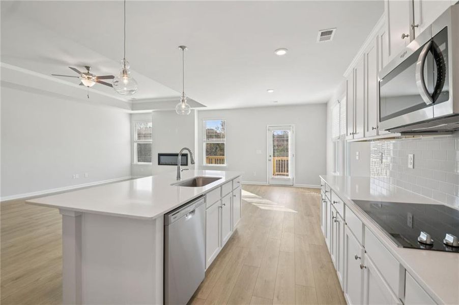 Furnished interior view inside a new home in Chapel Hill, Newnan (Image 6). Furnished interior view inside a new home in Chapel Hill, Newnan (Image 6).