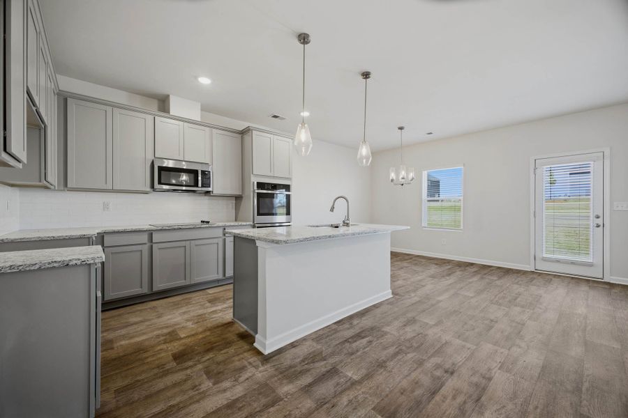 4br New Home in Perry, GA.  - Slide 3