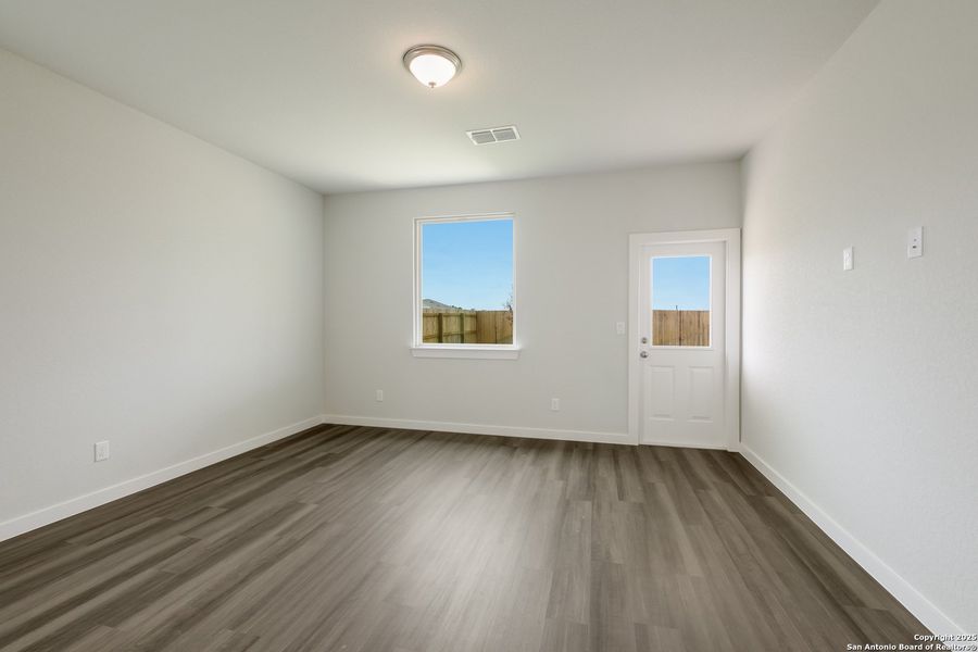 Spacious, unfurnished interior of a new home in Talley Fields, San Antonio (Image 15). Spacious, unfurnished interior of a new home in Talley Fields, San Antonio (Image 15).
