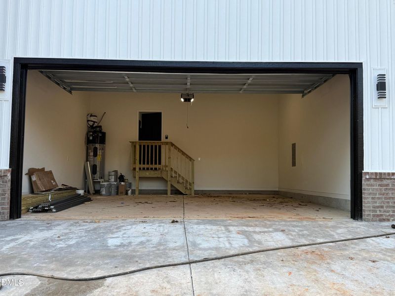 ee378e4f-4111-4f82-a41b-bc1e1aa31b6c