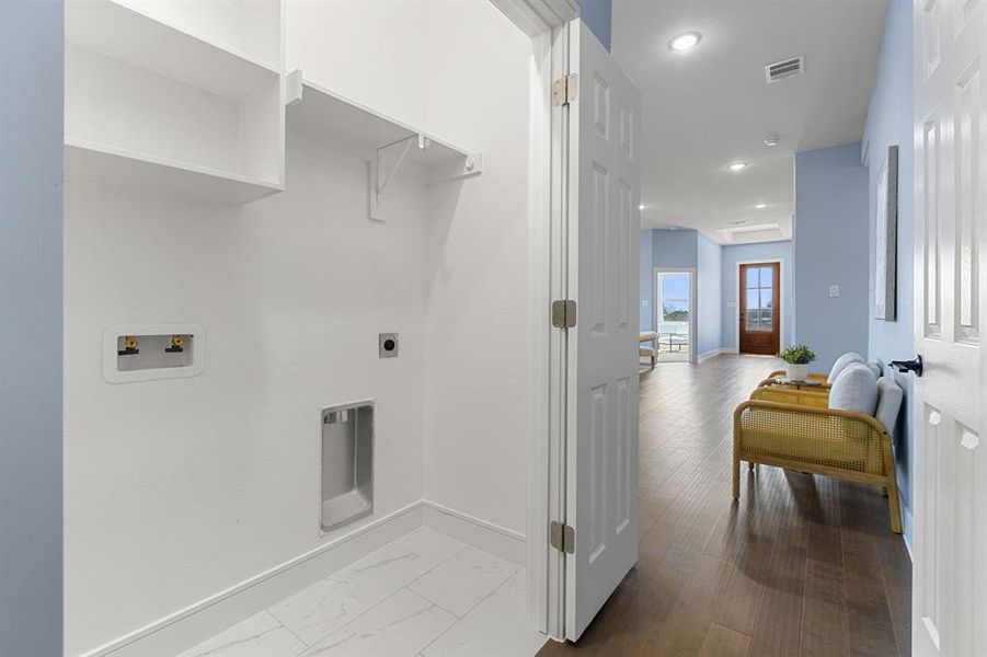 Spacious, unfurnished interior of a new home in , DeSoto (Image 23). Spacious, unfurnished interior of a new home in , DeSoto (Image 23).