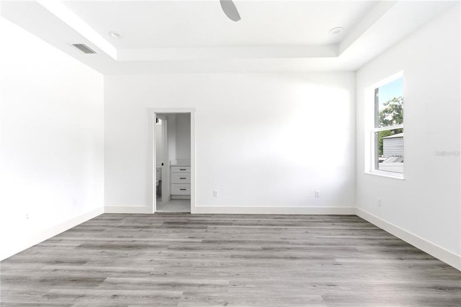 Spacious, unfurnished interior of a new home in , Tampa (Image 28). Spacious, unfurnished interior of a new home in , Tampa (Image 28).