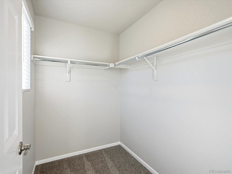 Spacious, unfurnished interior of a new home in Three Hills, Morrison (Image 26).