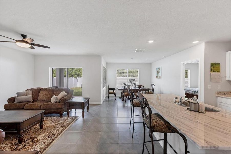 Furnished interior view inside a new home in Glen Creek, Bradenton (Image 5).