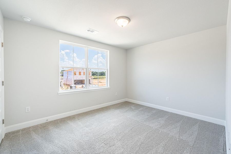 Spacious, unfurnished interior of a new home in Stonebrooke, Conroe (Image 14).