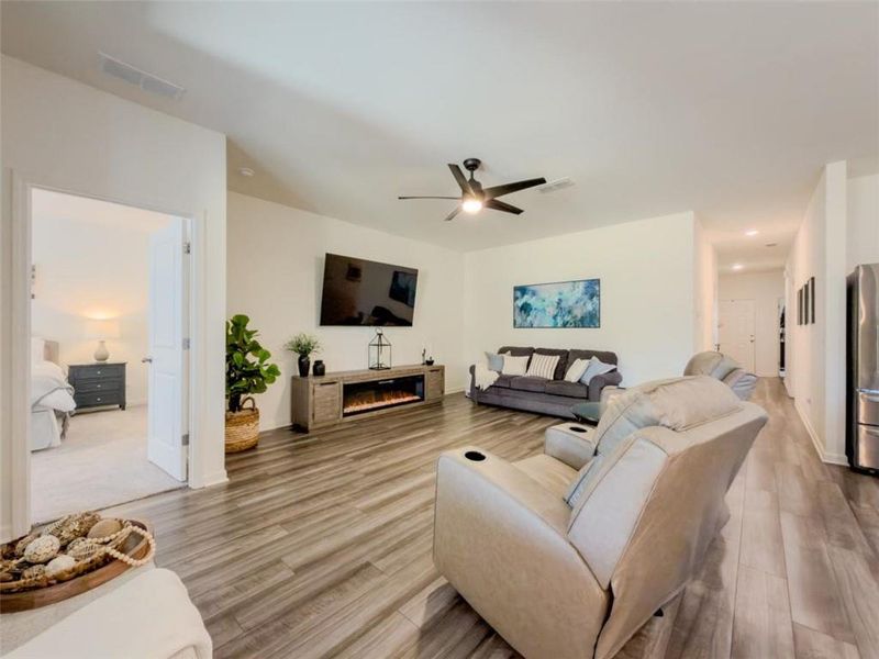 Furnished interior view inside a new home in Bentwater, Hoschton (Image 33). Furnished interior view inside a new home in Bentwater, Hoschton (Image 33).