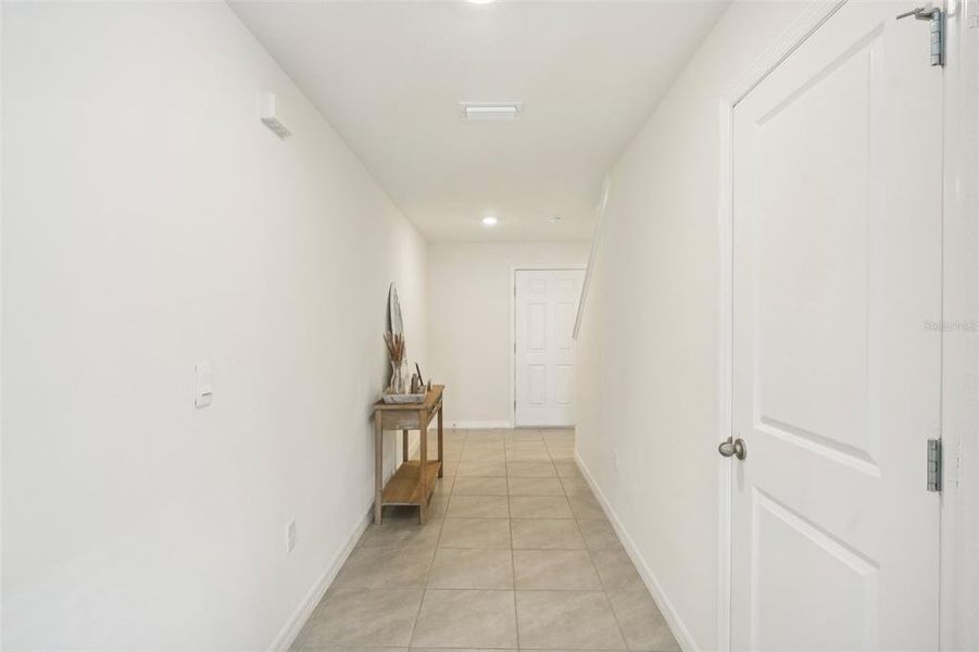 Spacious, unfurnished interior of a new home in Ridgewood, Riverview (Image 23).