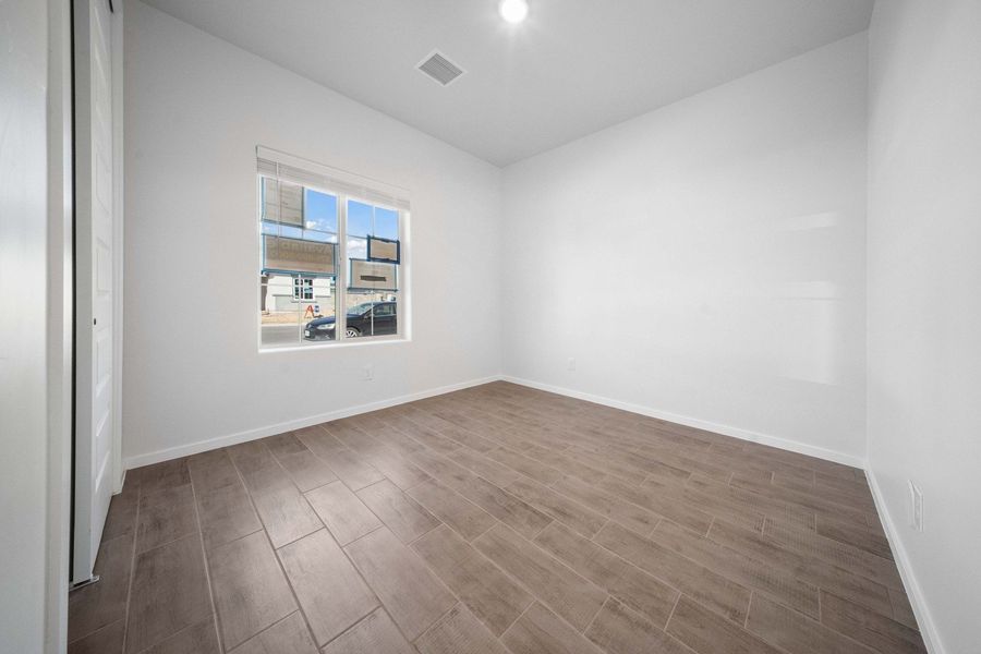 Representative unfurnished interior of a home built from the Prado by Hakes Brothers in Paseo Del Este, El Paso (Image 19).