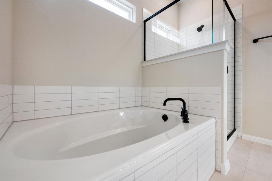 Representative images and renderings are for illustrative purposes. Actual structural options and design finishes of home may vary.