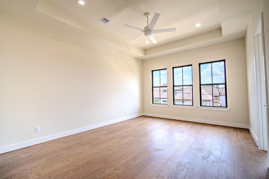 Image 27 of a home in Spring Valley Creek.