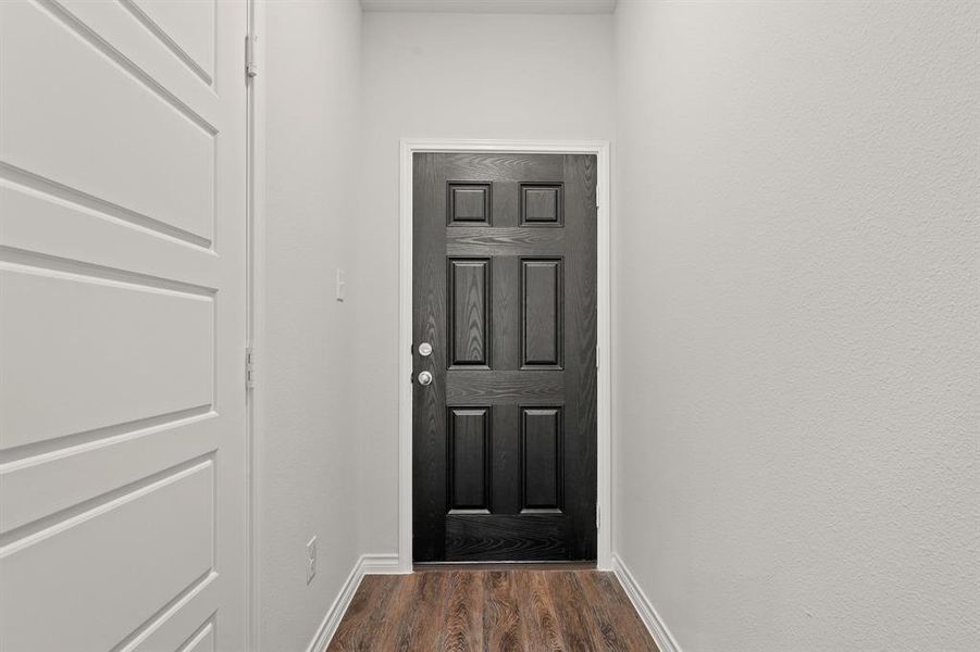 Spacious, unfurnished interior of a new home in Hanna Ranch, Everman (Image 19).