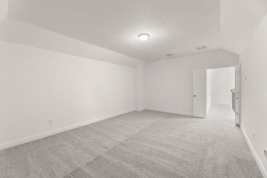 Spacious, unfurnished interior of a new home in Legacy Hills, Celina (Image 24).