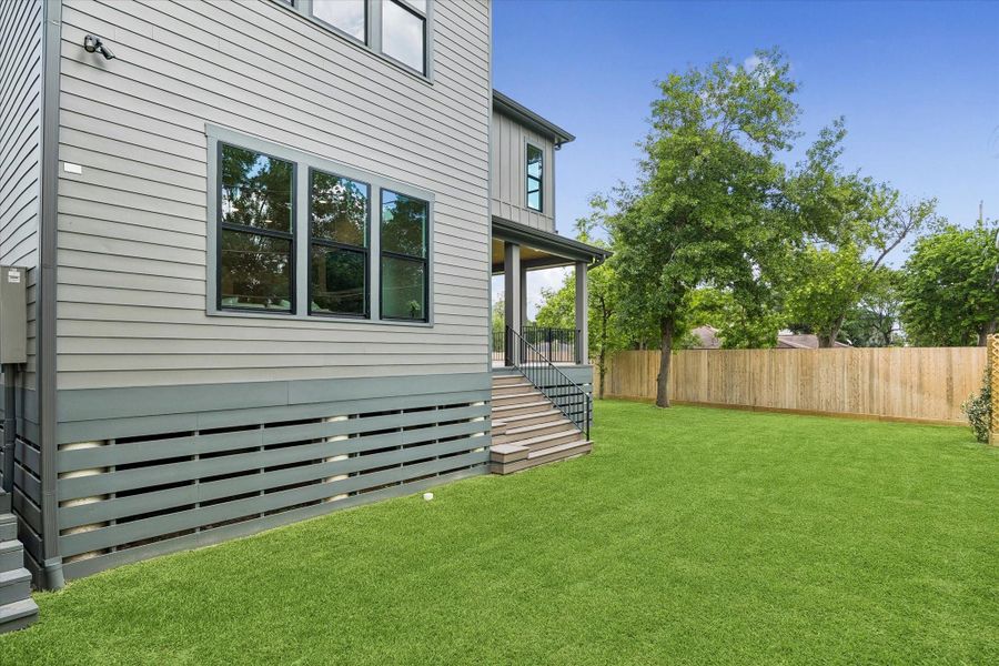 Exterior details and patio area of a home in , Houston (Image 25). Exterior details and patio area of a home in , Houston (Image 25).