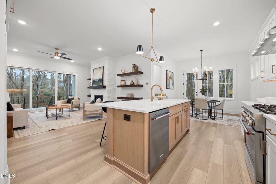 23-web-or-mls-IMG_0876 23-web-or-mls-IMG_0876