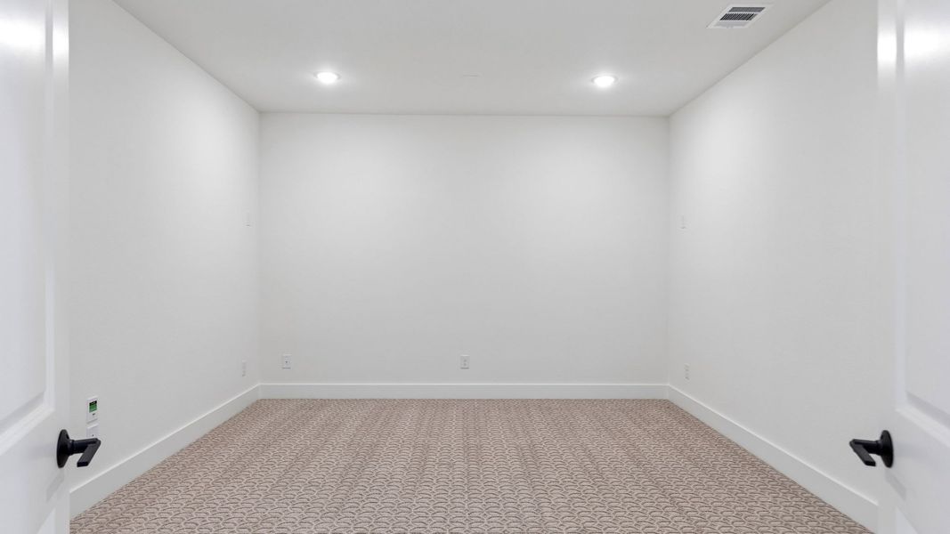 Representative unfurnished interior of a home built from the Custom by Southgate Homes in Prosper Ridge, Prosper (Image 18).