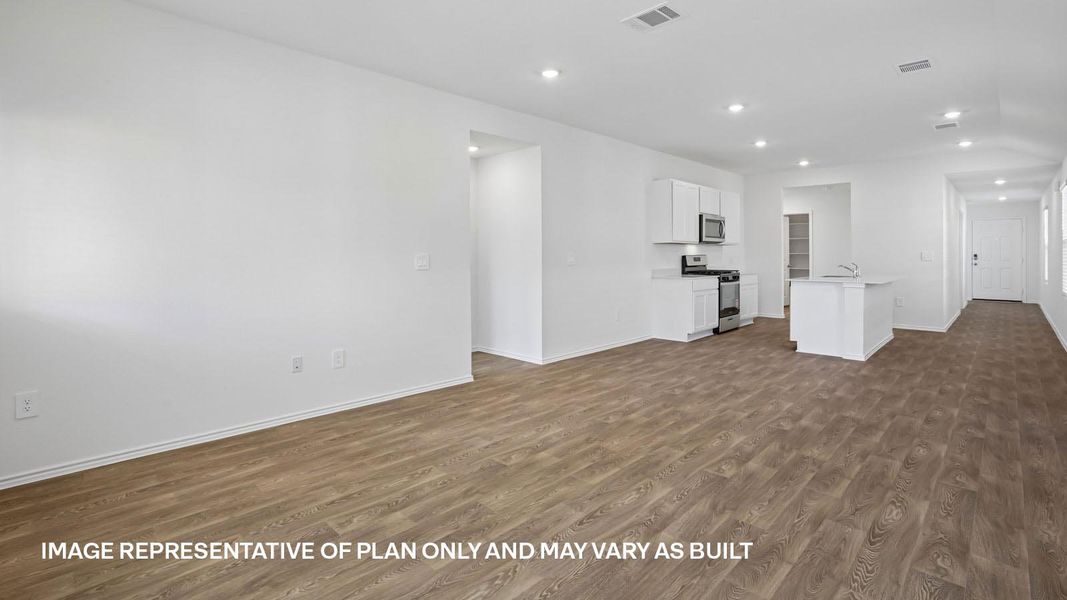Spacious, unfurnished interior of a new home in Durango, Mustang Ridge (Image 17).