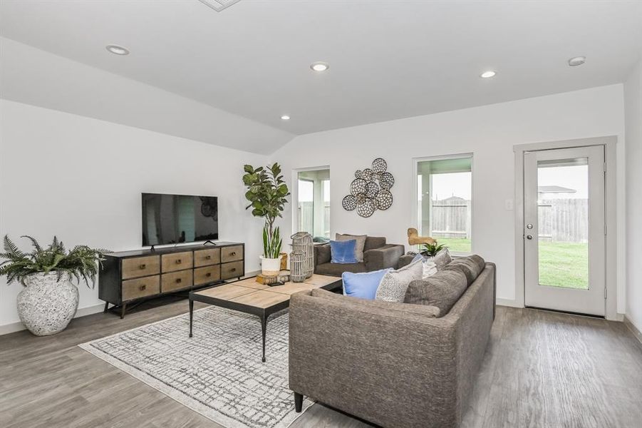 Image 17 of a home in Caldwell Ranch.