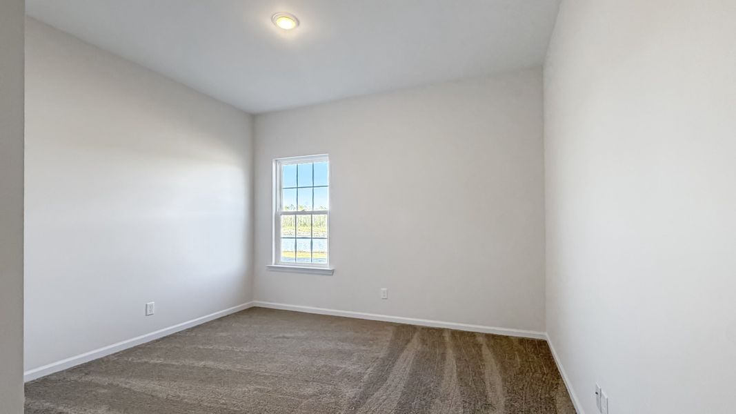 Spacious, unfurnished interior of a new home in Grand Reserve, Hinesville (Image 19).