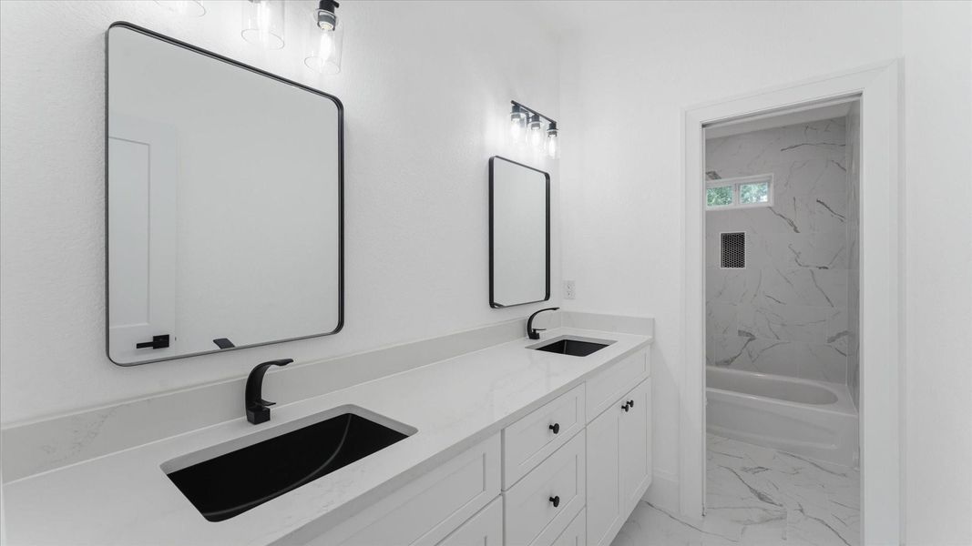 Furnished interior view inside a new home in , Conroe (Image 9).