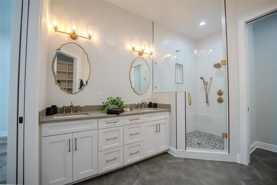 Furnished interior view inside a new home in , Ocala (Image 14).