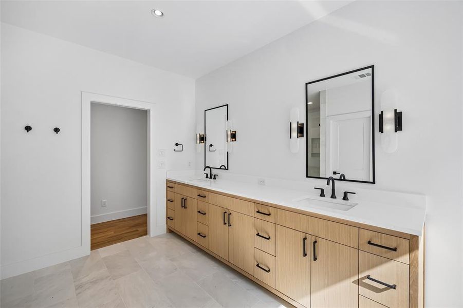 Furnished interior view inside a new home in , Dallas (Image 7). Furnished interior view inside a new home in , Dallas (Image 7).