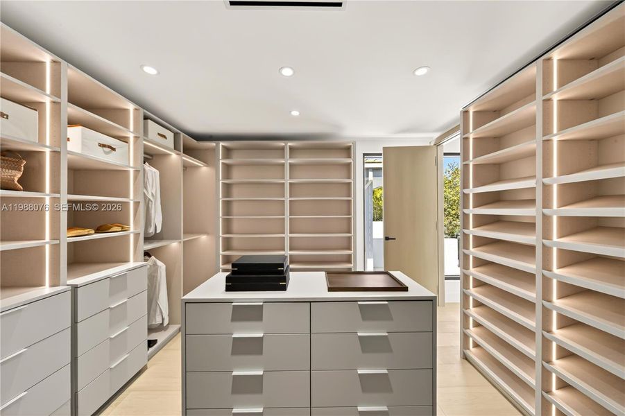 Furnished interior view inside a new home in , Miami (Image 33).