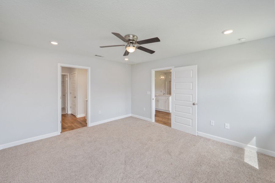 Spacious, unfurnished interior of a new home in , Crestview (Image 24).
