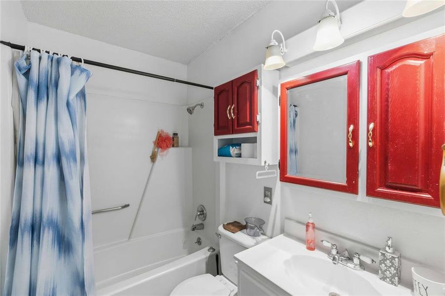 Furnished interior view inside a new home in , Brownwood (Image 27).