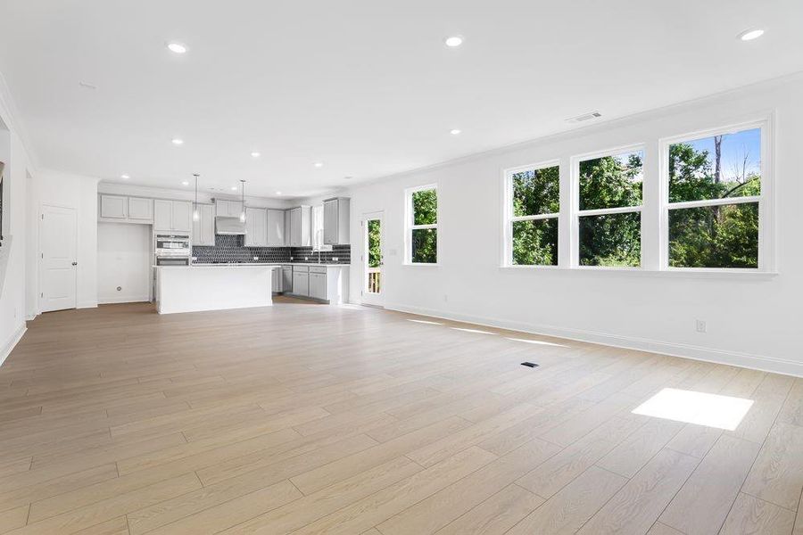 Spacious, unfurnished interior of a new home in Falls Creek, Flowery Branch (Image 20).