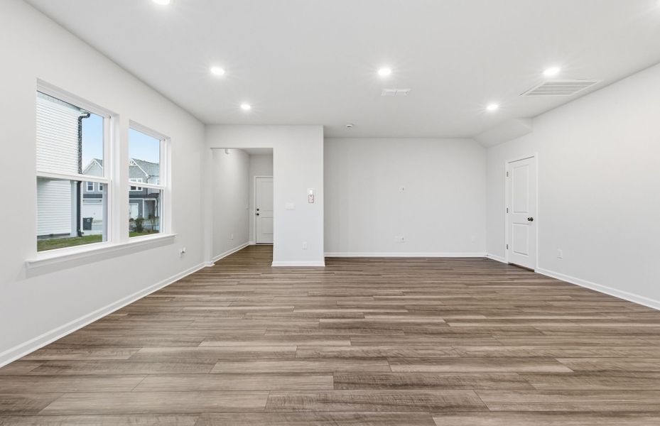 Spacious, unfurnished interior of a new home in McConnell Ridge, McLeansville (Image 14).