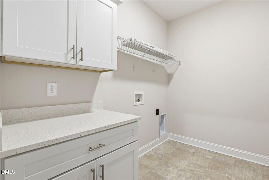 32-608 S Vance St-32