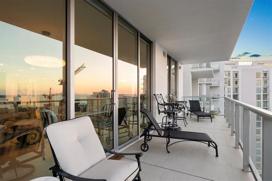 Exterior details and patio area of a home in , Sarasota (Image 4).