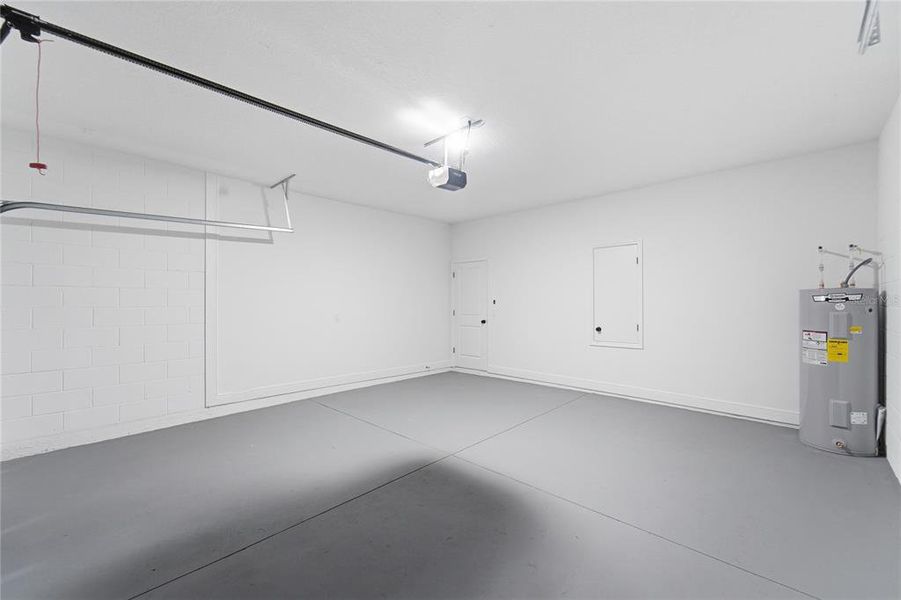 Spacious, unfurnished interior of a new home in , Ocala (Image 11). Spacious, unfurnished interior of a new home in , Ocala (Image 11).