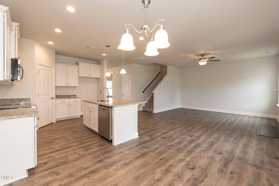 Representative furnished interior of a home built from the 2913 by Adams Homes in Hidden Pines, Cameron (Image 4).