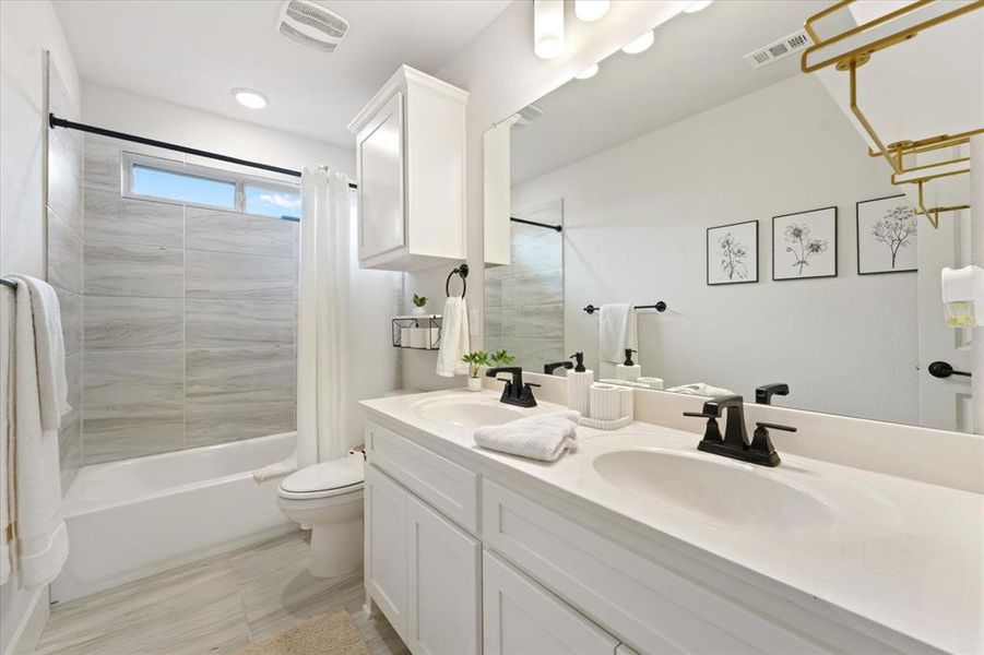 Furnished interior view inside a new home in , Anna (Image 21). Furnished interior view inside a new home in , Anna (Image 21).