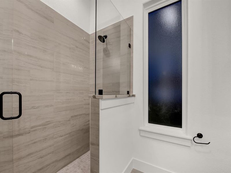 Furnished interior view inside a new home in , Weatherford (Image 34).