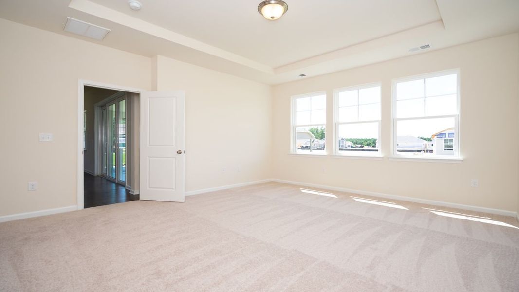 Representative unfurnished interior of a home built from the EATON by D.R. Horton in Waterbridge, Myrtle Beach (Image 36).