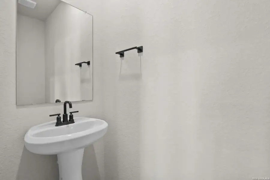 Close-up of interior finishes inside a home in Comanche Ridge, San Antonio (Image 21). Close-up of interior finishes inside a home in Comanche Ridge, San Antonio (Image 21).