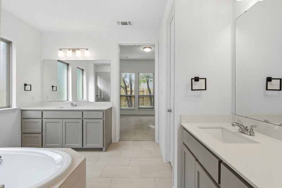 Furnished interior view inside a new home in , Georgetown (Image 27).