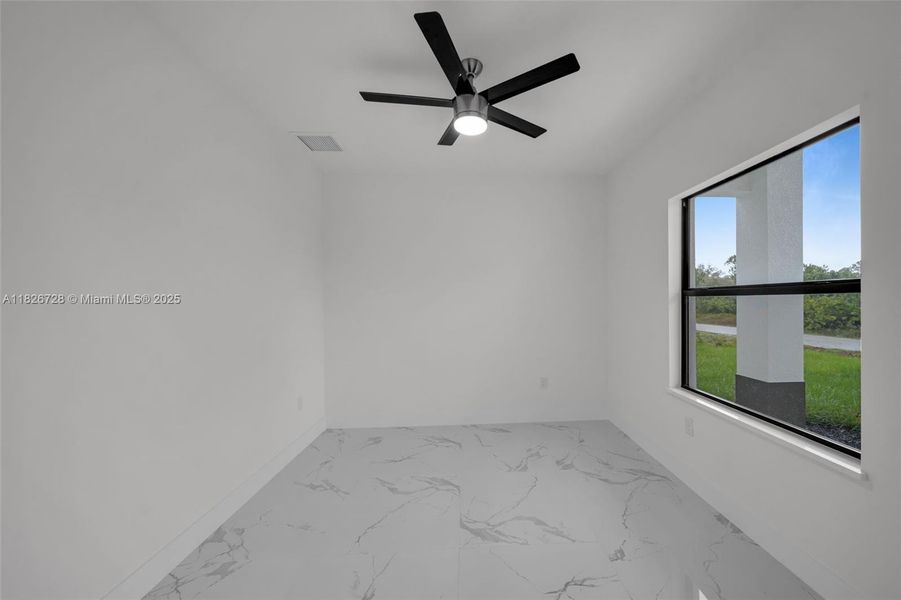 Spacious, unfurnished interior of a new home in , Lehigh Acres (Image 16).