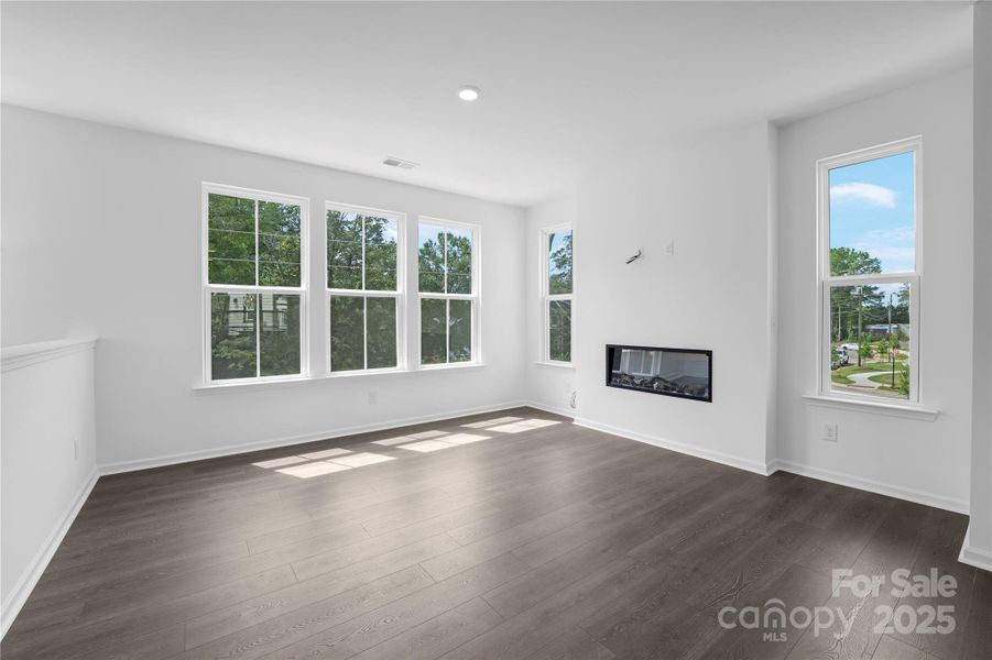 352 Catawba Avenue ~ Ready Now 352 Catawba Avenue ~ Ready Now