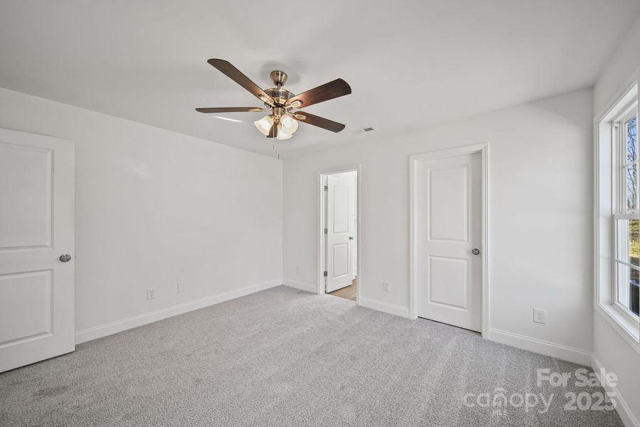 Spacious, unfurnished interior of a new home in , Salisbury (Image 26).