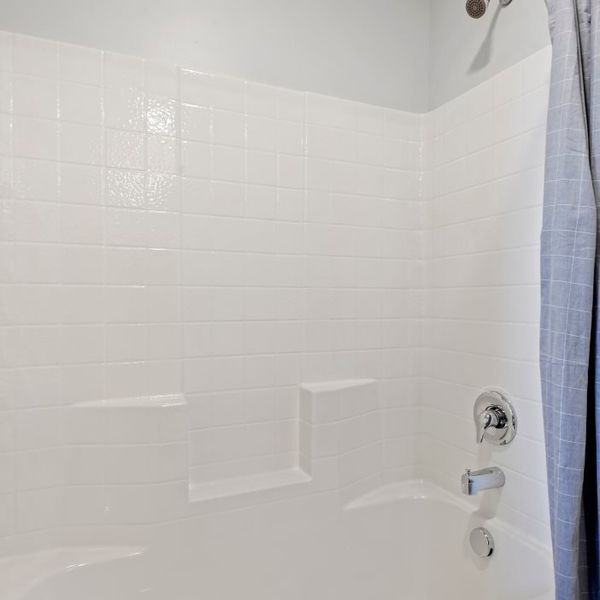 Plan 1667 Owners Bath