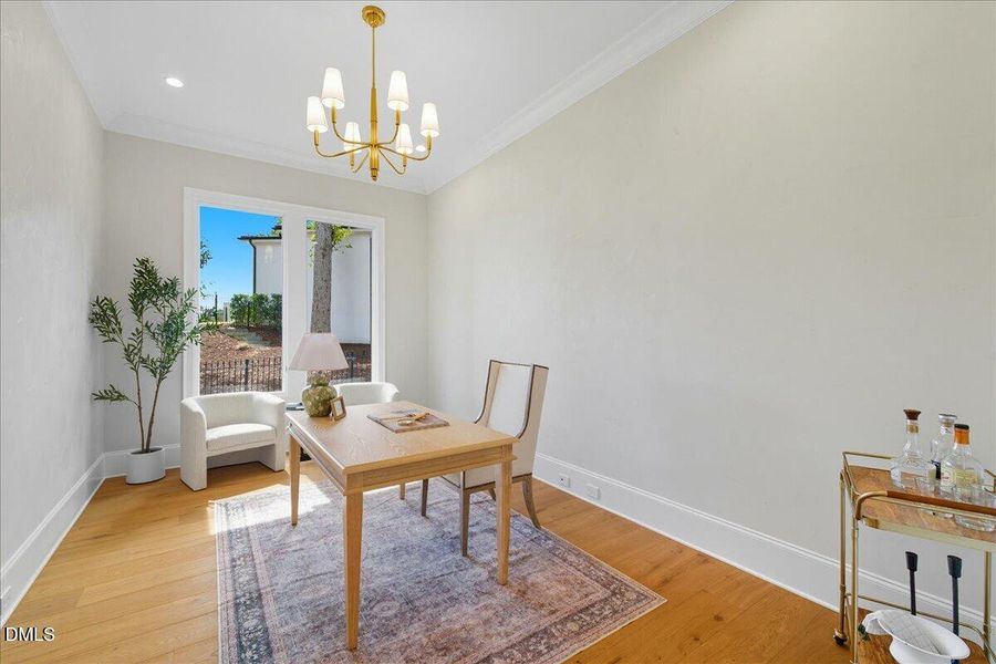 010-1216 Barcroft Pl