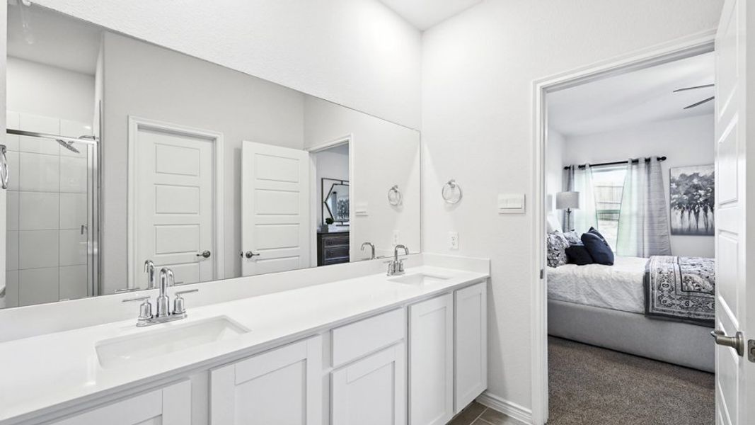 Furnished interior view inside a new home in Elevon, Lavon (Image 15).