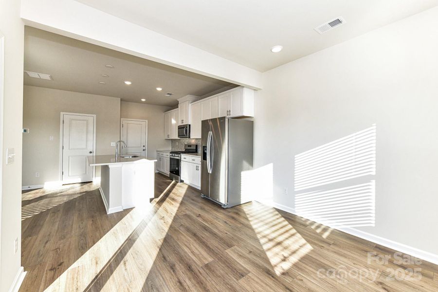 Spacious, unfurnished interior of a new home in Shepherds Landing, Mooresville (Image 15).