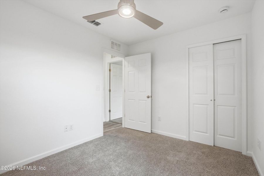 Spacious, unfurnished interior of a new home in , Jacksonville (Image 27).