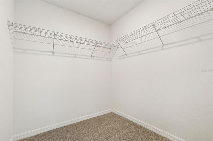 Spacious, unfurnished interior of a new home in Bradford Park, Ormond Beach (Image 28).